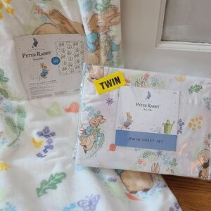 Peter Rabbit Blanket & Sheet Set 🥕 4 Piece Set
